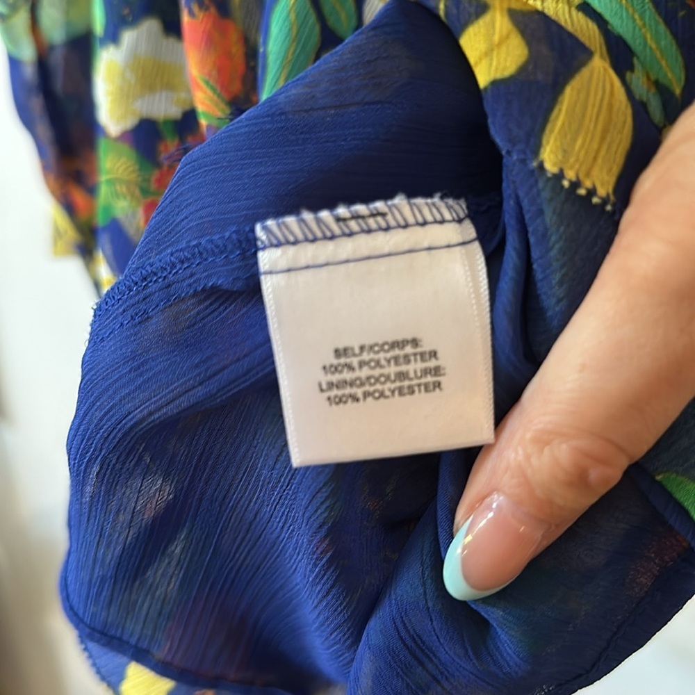 Floral Print Sheer Blouse - Picture 14 of 16